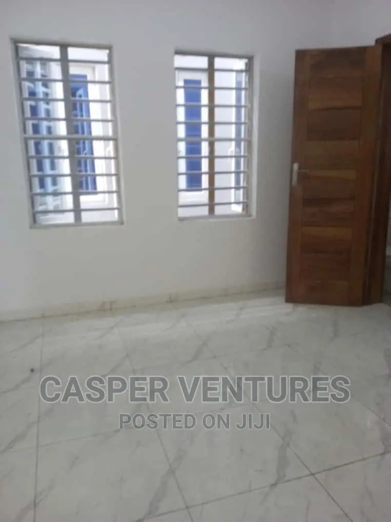 Mini Flat in Ajiran, Agungi for rent in Agungi