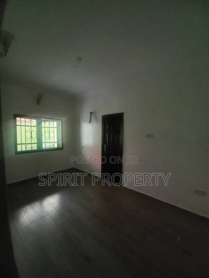 6bdrm Duplex in Magodo Gra for rent in Magodo