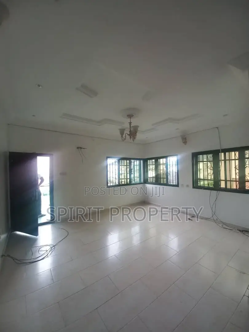 6bdrm Duplex in Magodo Gra for rent in Magodo