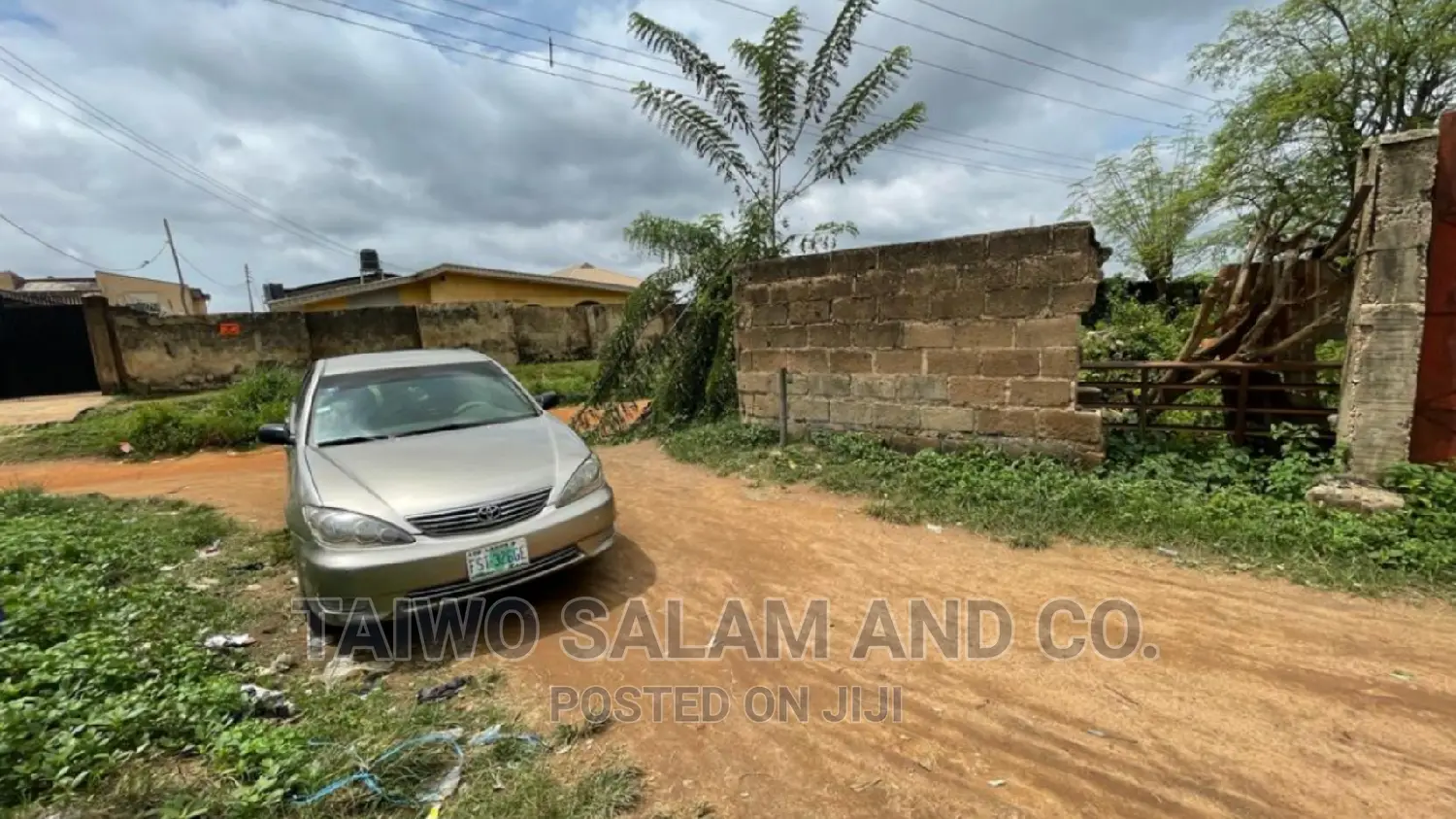 600sqm of Land at Olusoji Area Oluyole Extension Ibadan in Oluyole Estate