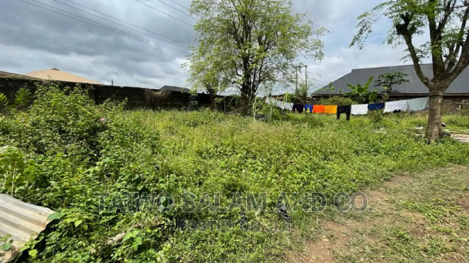 600sqm of Land at Olusoji Area Oluyole Extension Ibadan in Oluyole Estate