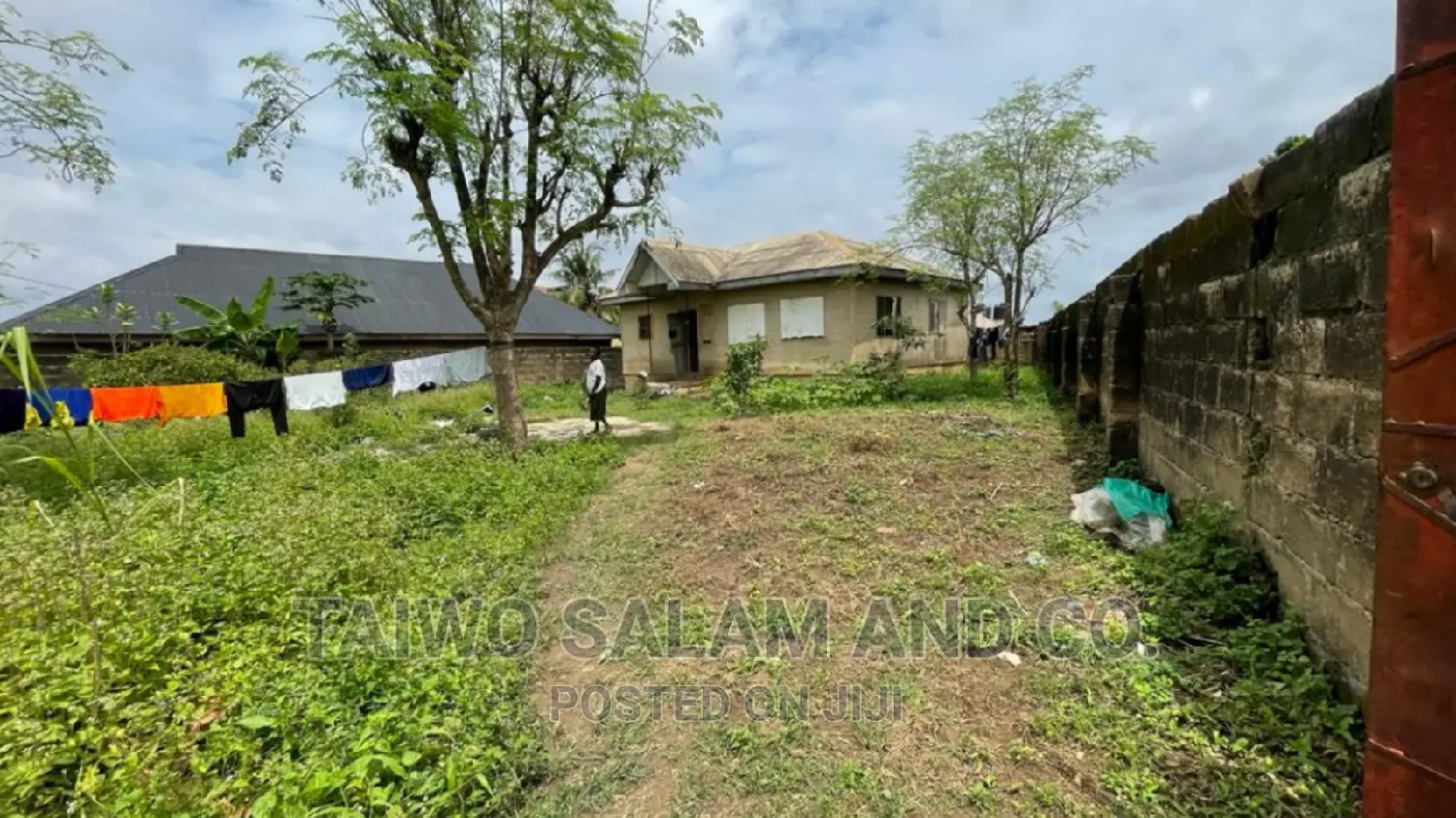 600sqm of Land at Olusoji Area Oluyole Extension Ibadan in Oluyole Estate