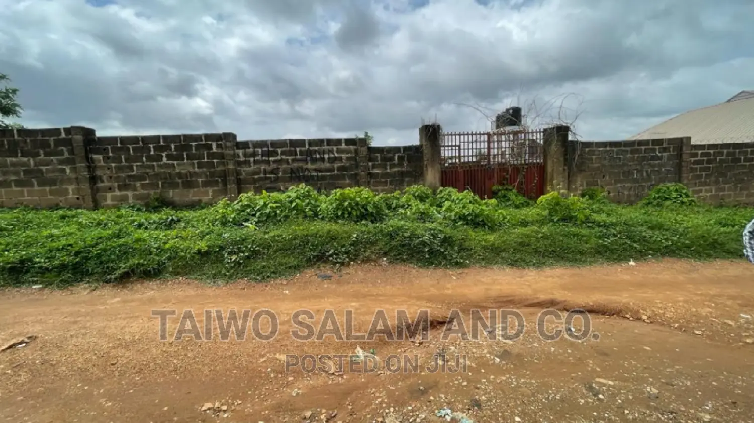 600sqm of Land Close to Elebu Junction Around Akala Express Way Ib in Ibadan