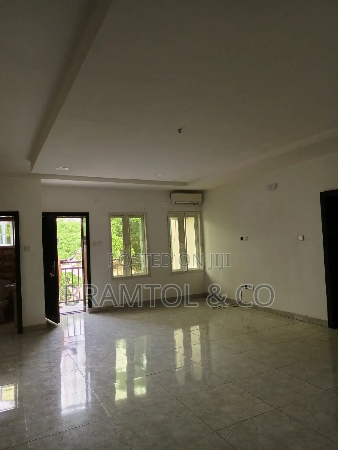 3bdrm Block of Flats in Wuse 2 for rent in Wuse 2