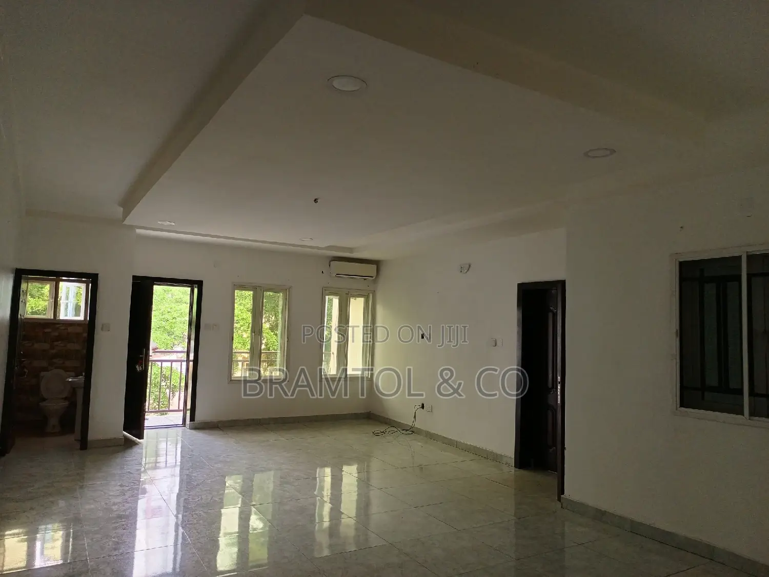3bdrm Block of Flats in Wuse 2 for rent in Wuse 2