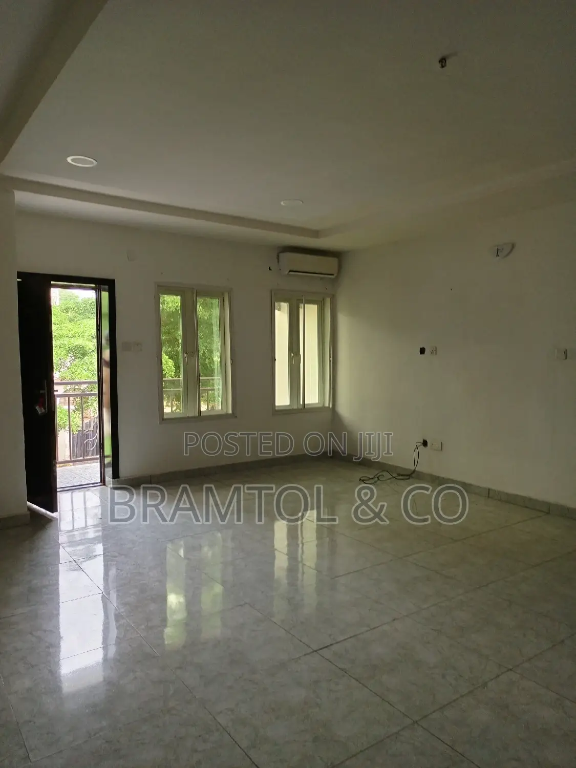 3bedroom Serviced Flats for Residence, Office or Airbnb in Wuse 2