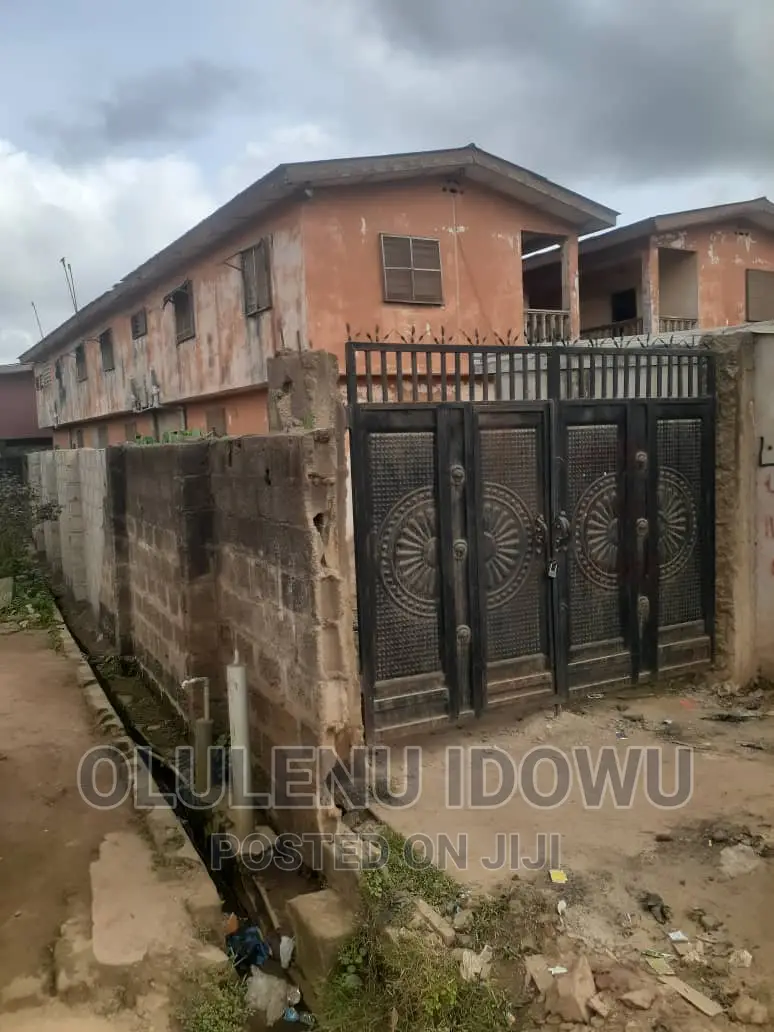 Furnished 2bdrm House in Alimosho for sale in Alimosho