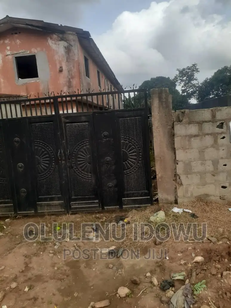 Furnished 2bdrm House in Alimosho for sale in Alimosho