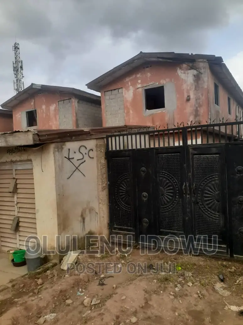 Furnished 2bdrm House in Alimosho for sale in Alimosho