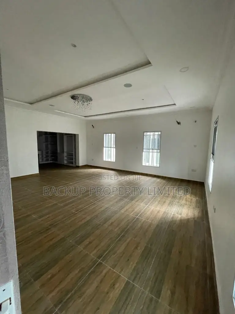 6bdrm Duplex in Victory Estate, Osapa london for sale in Osapa london