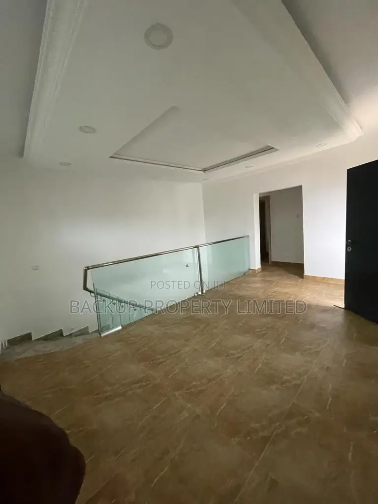 6bdrm Duplex in Victory Estate, Osapa london for sale in Osapa london