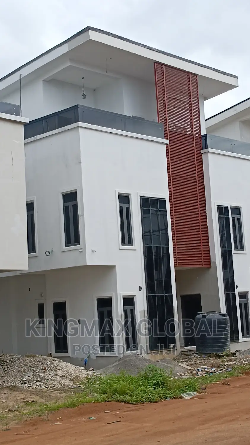 6bdrm Duplex in Jahi for sale in Jahi
