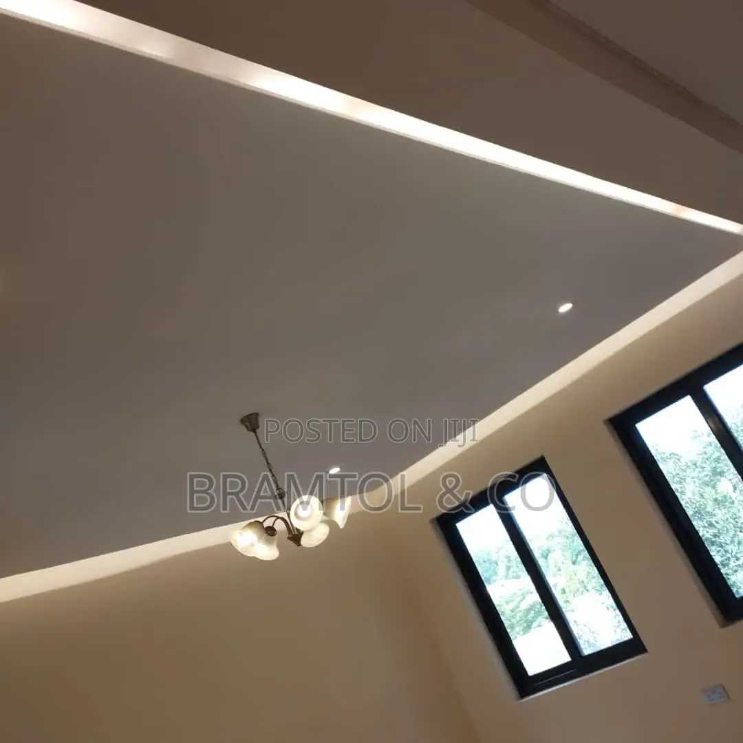 3bdrm Block of Flats in With Pool &  Gym, Maitama for rent in Maitama