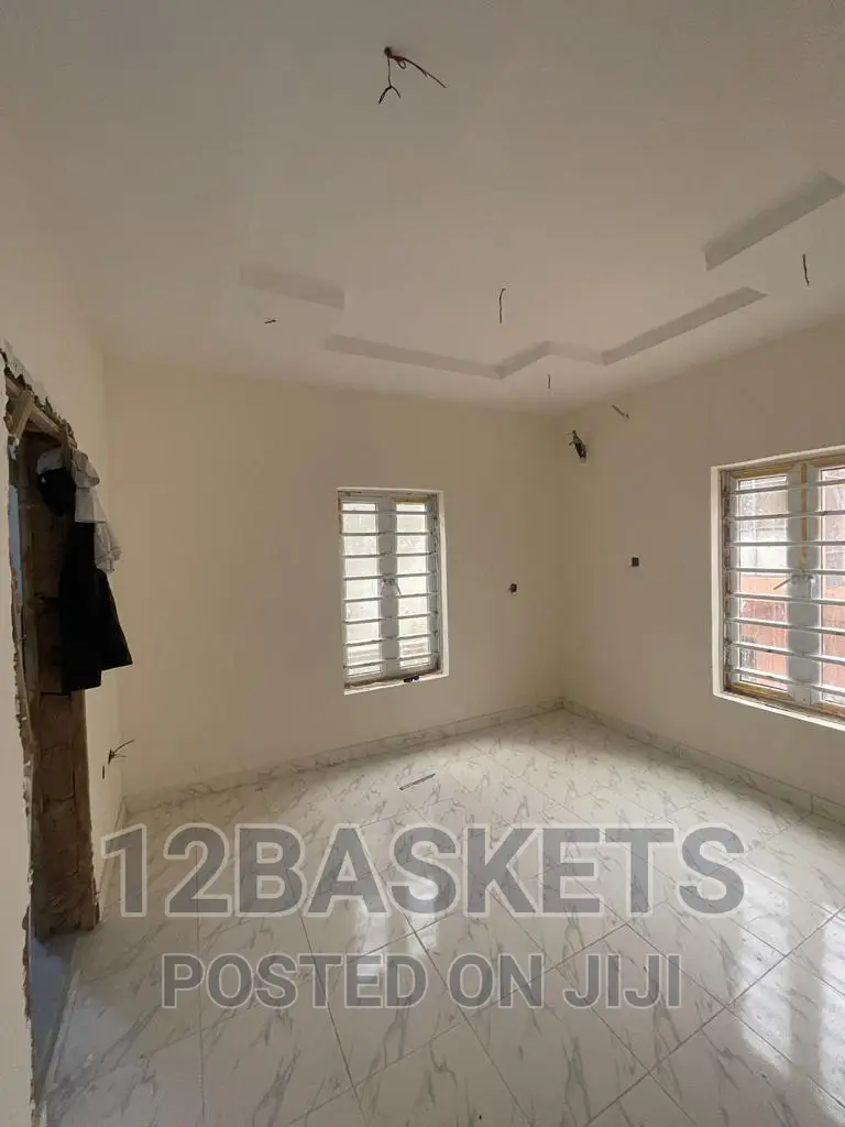 Furnished 4bdrm Duplex in Magodo Phase 1 for sale in Magodo Isheri