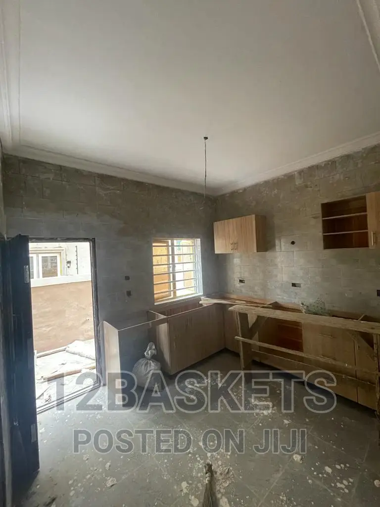 Furnished 4bdrm Duplex in Magodo Phase 1 for sale in Magodo Isheri