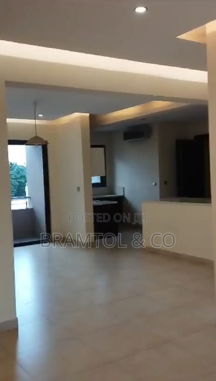 3bdrm Block of Flats in With Pool &  Gym, Maitama for rent in Maitama