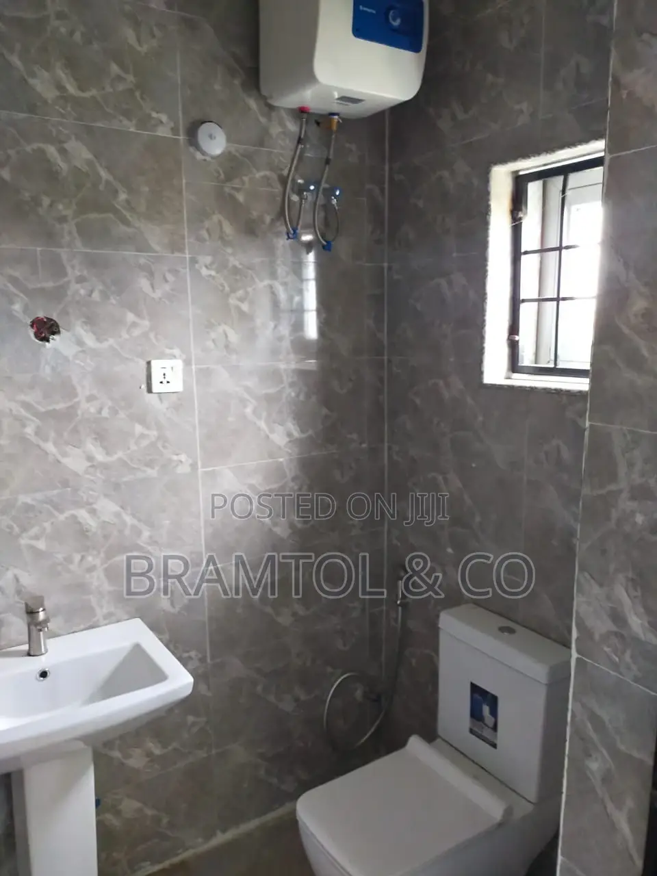2bdrm Block of Flats in Kaura for rent in Kaura