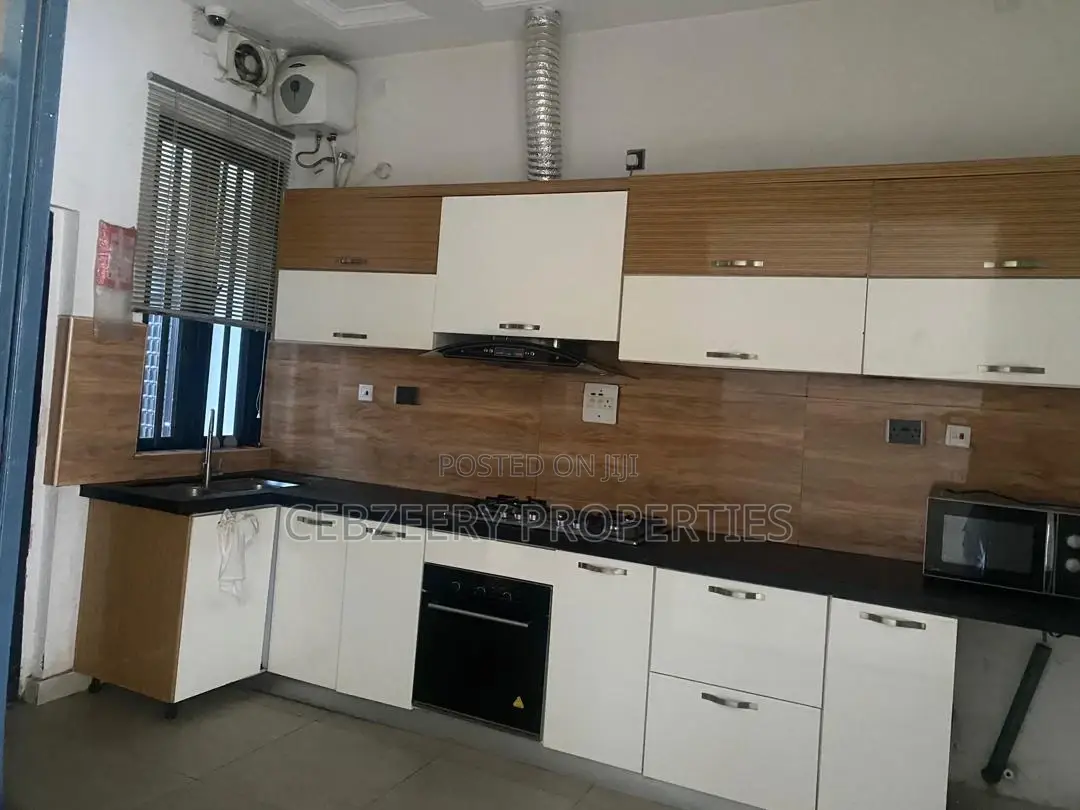 Furnished 3bdrm Mansion in Ikeja for rent in Ikeja