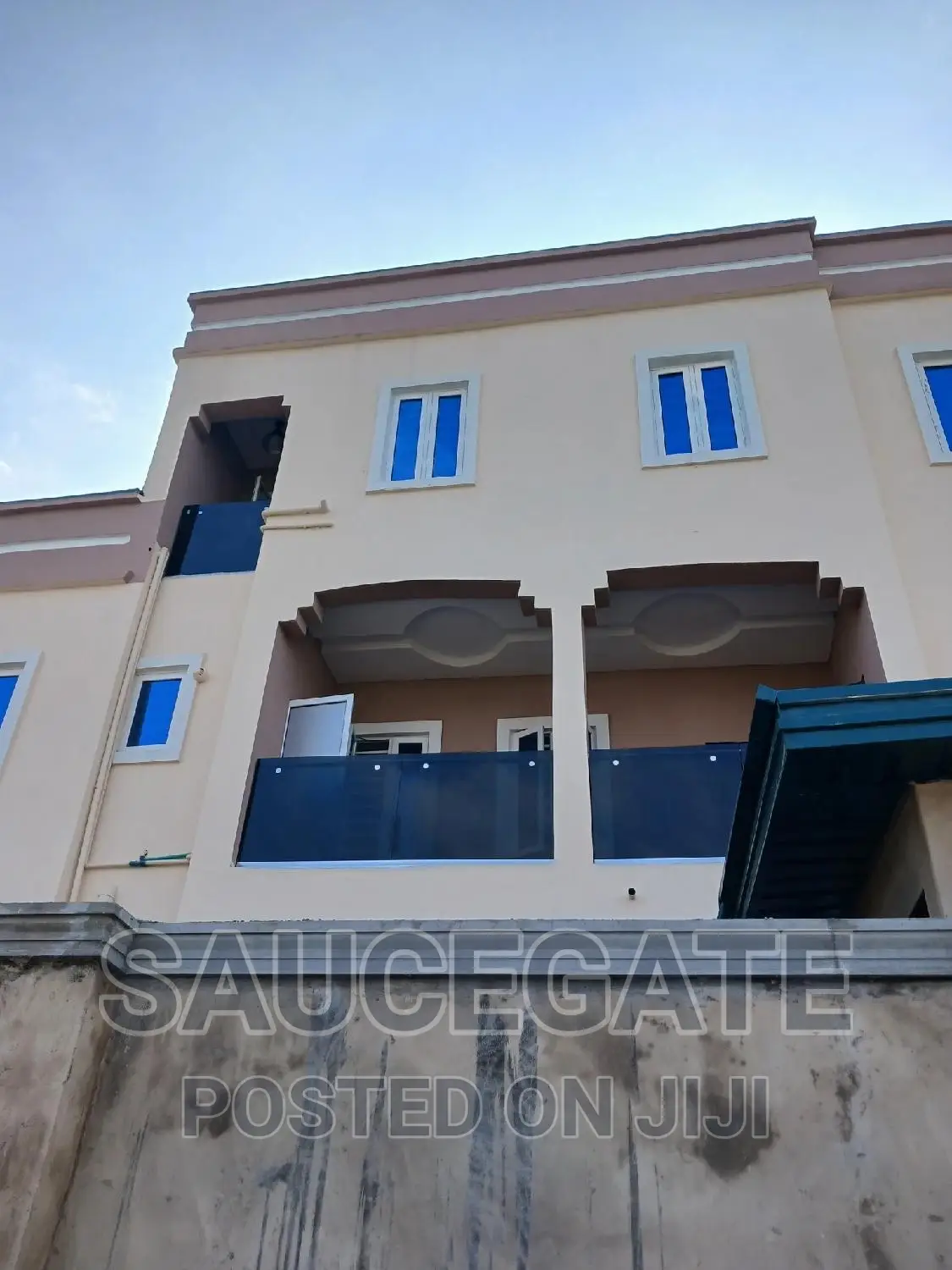 2bdrm Apartment in 91 Road, Abule Ado for rent in Abule Ado