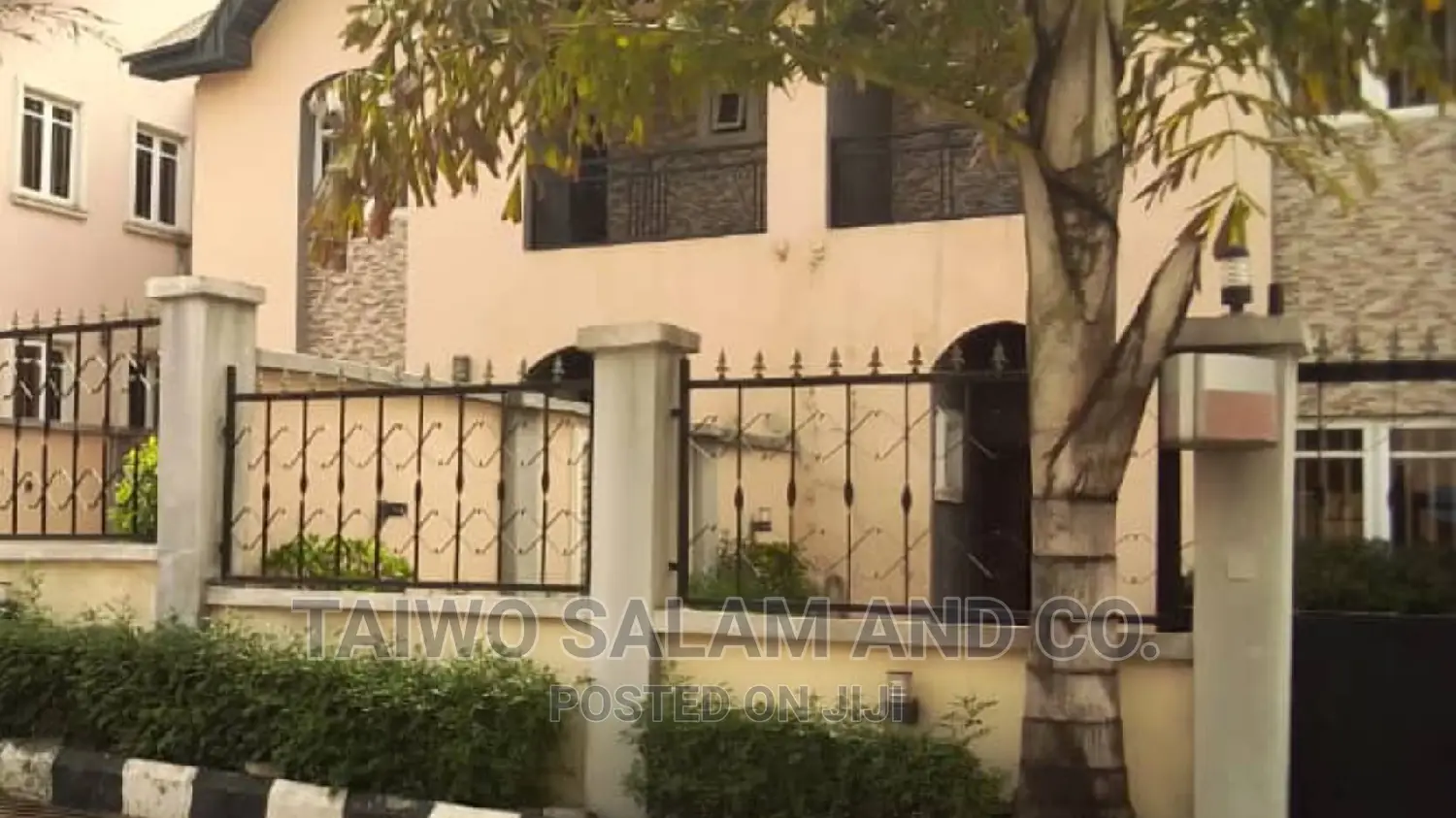 Furnished 4bdrm Block of Flats in Jericho Gra for sale in Jericho