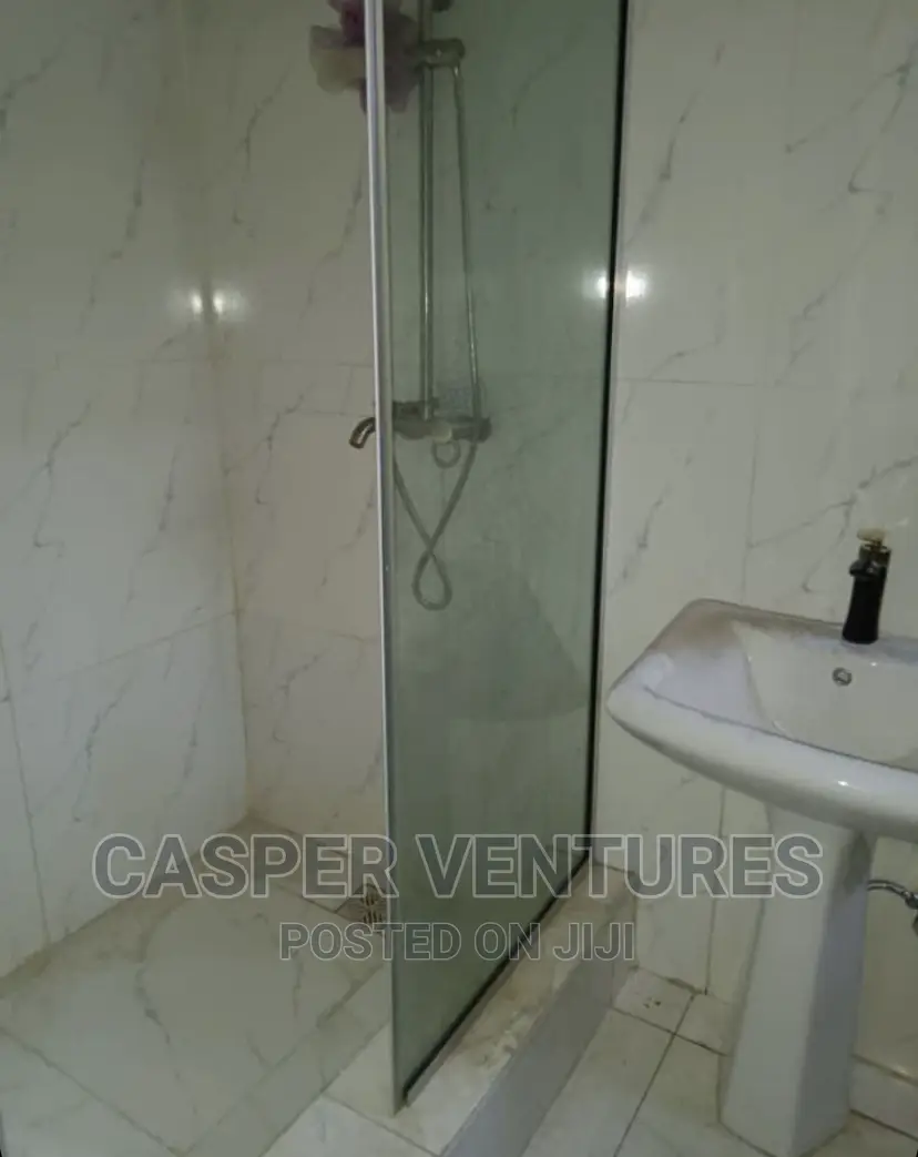 Studio Apartment in Bourdillion, Chevron for rent in Chevron