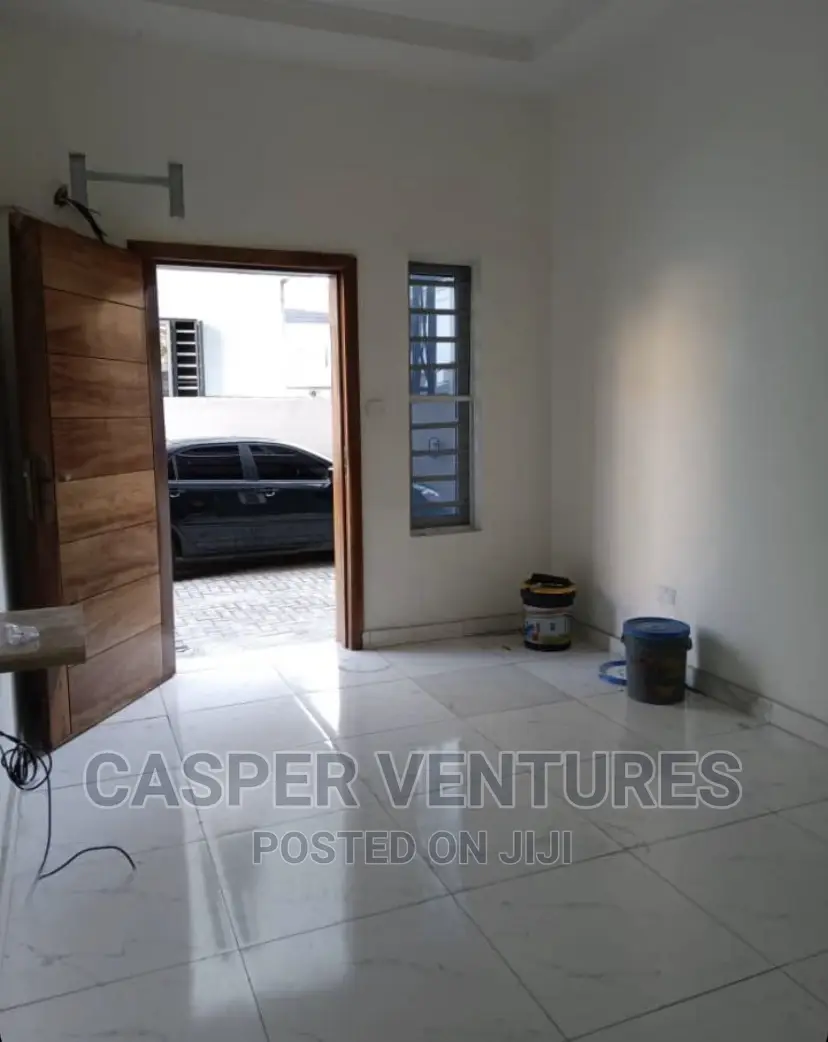 Studio Apartment in Bourdillion, Chevron for rent in Chevron