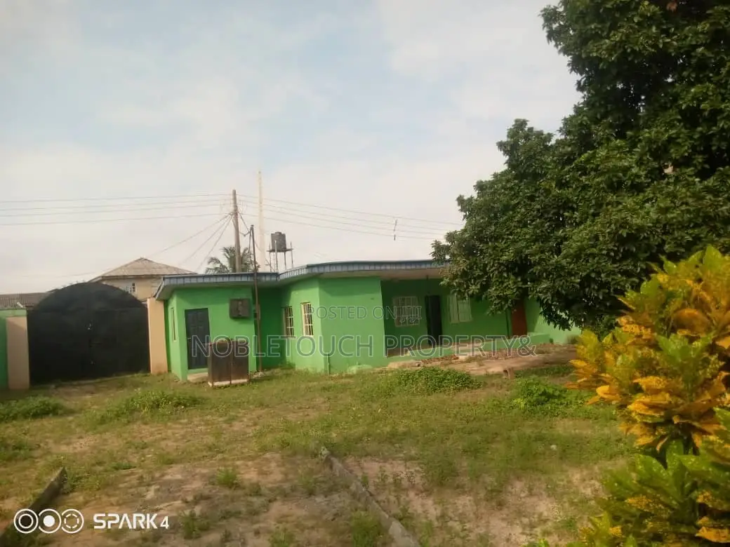 3plots Together Off Lanre Bus Stop Lasu Igando in Iseri Olofin