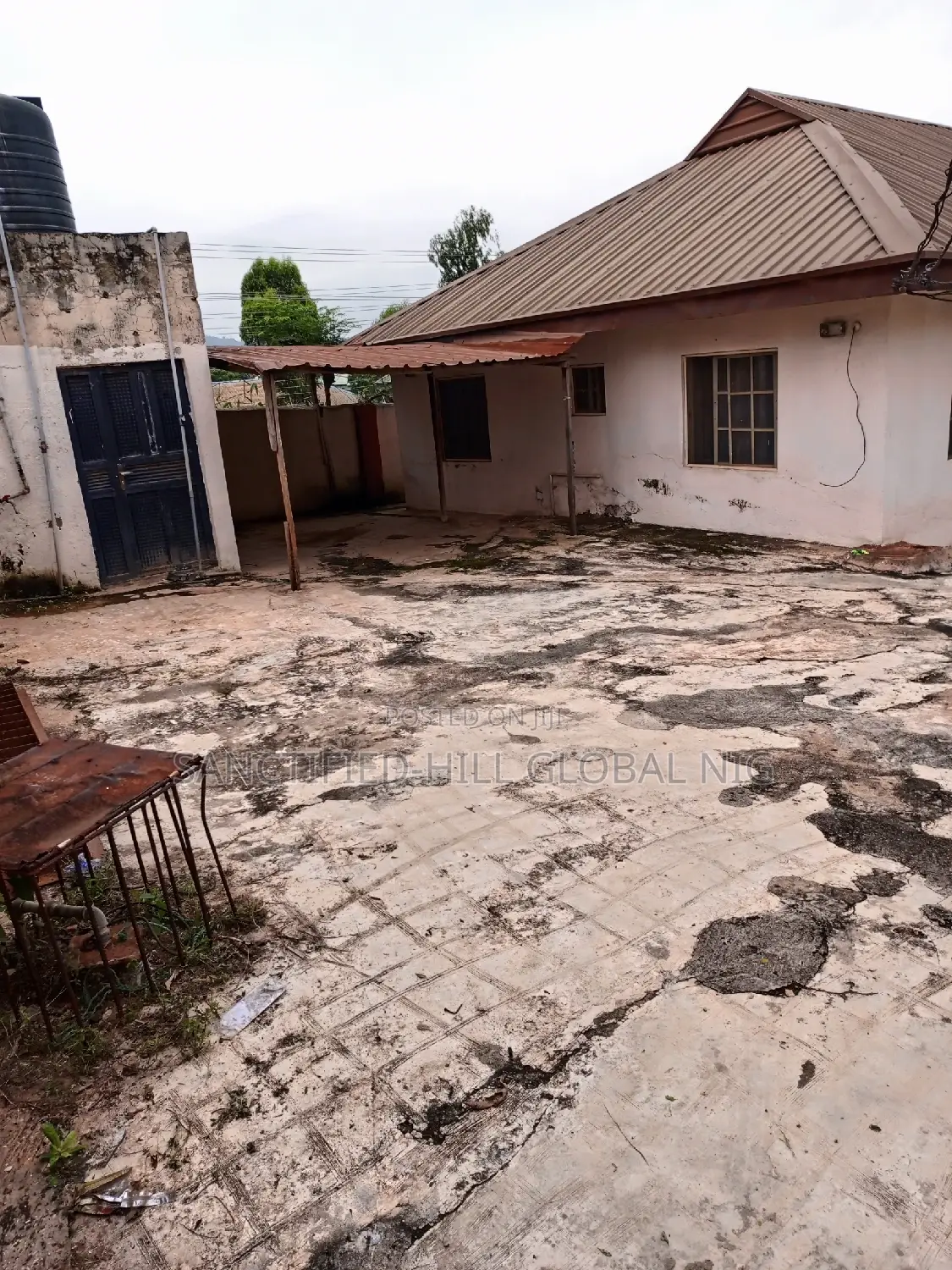 1 Unit of Two Bedrm, 2units of 1bedrm Selfcon for Sale, Cofo in Karu
