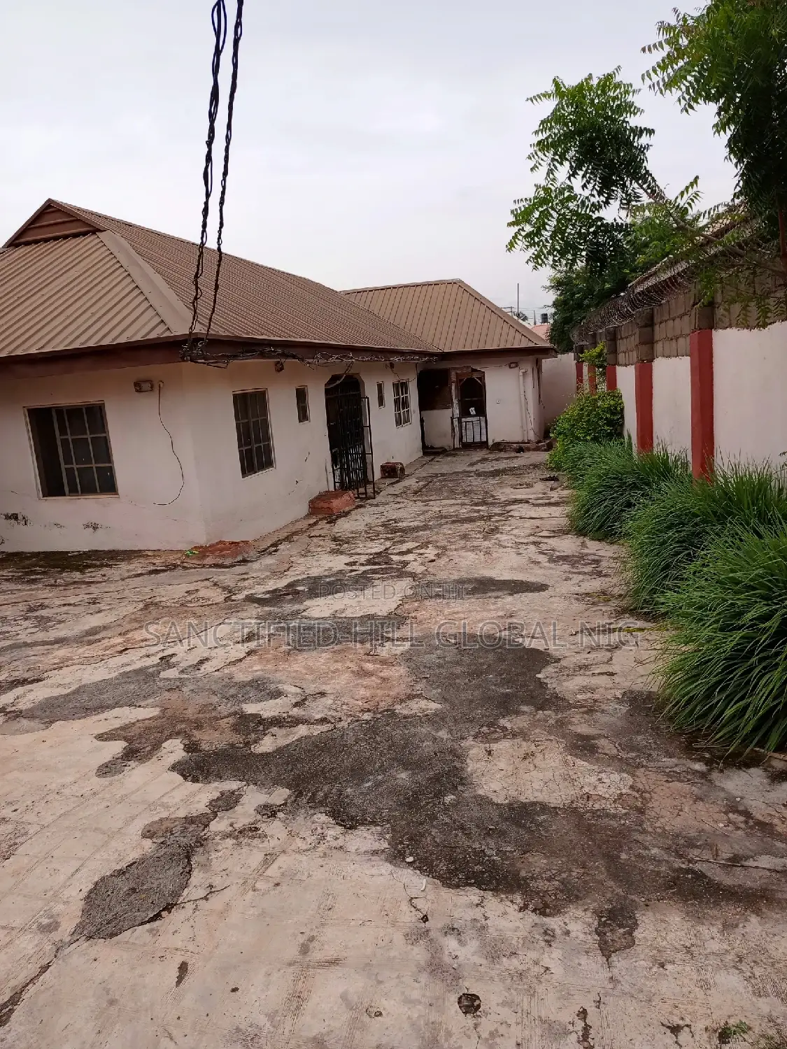 1 Unit of Two Bedrm, 2units of 1bedrm Selfcon for Sale, Cofo in Karu