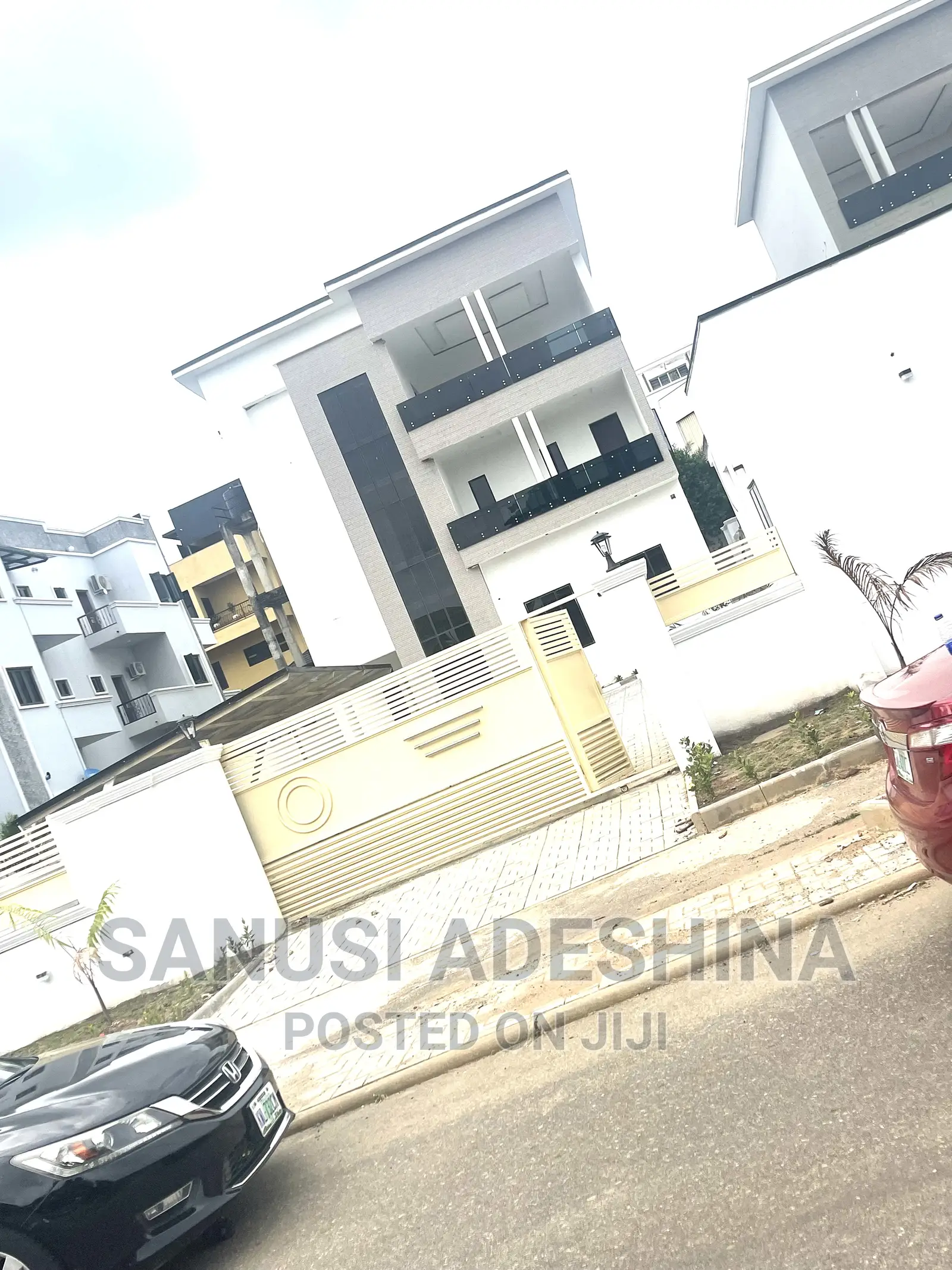 5bdrm Duplex in Guzape Abuja for sale in Guzape District