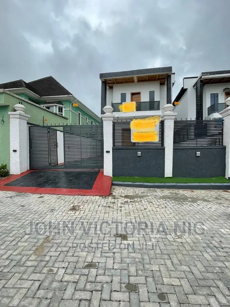 5bdrm Duplex in Ajah for sale in Ajah