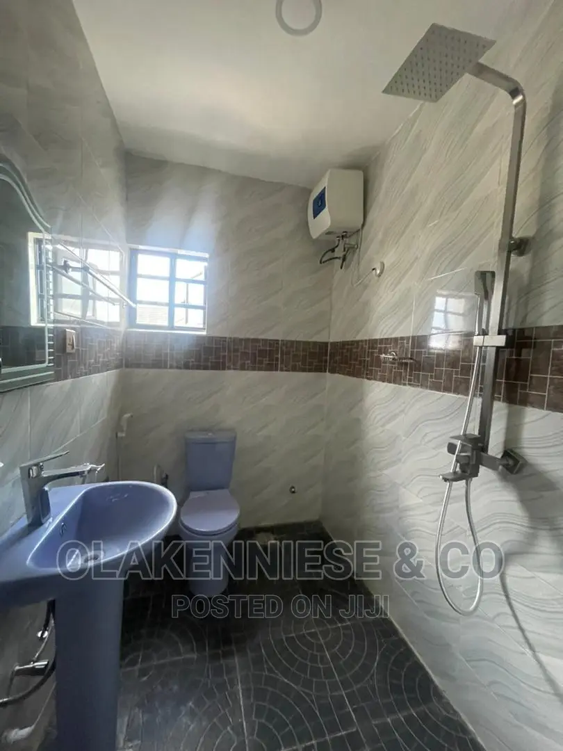 2bdrm Block of Flats in Aguda for rent in Aguda / Surulere