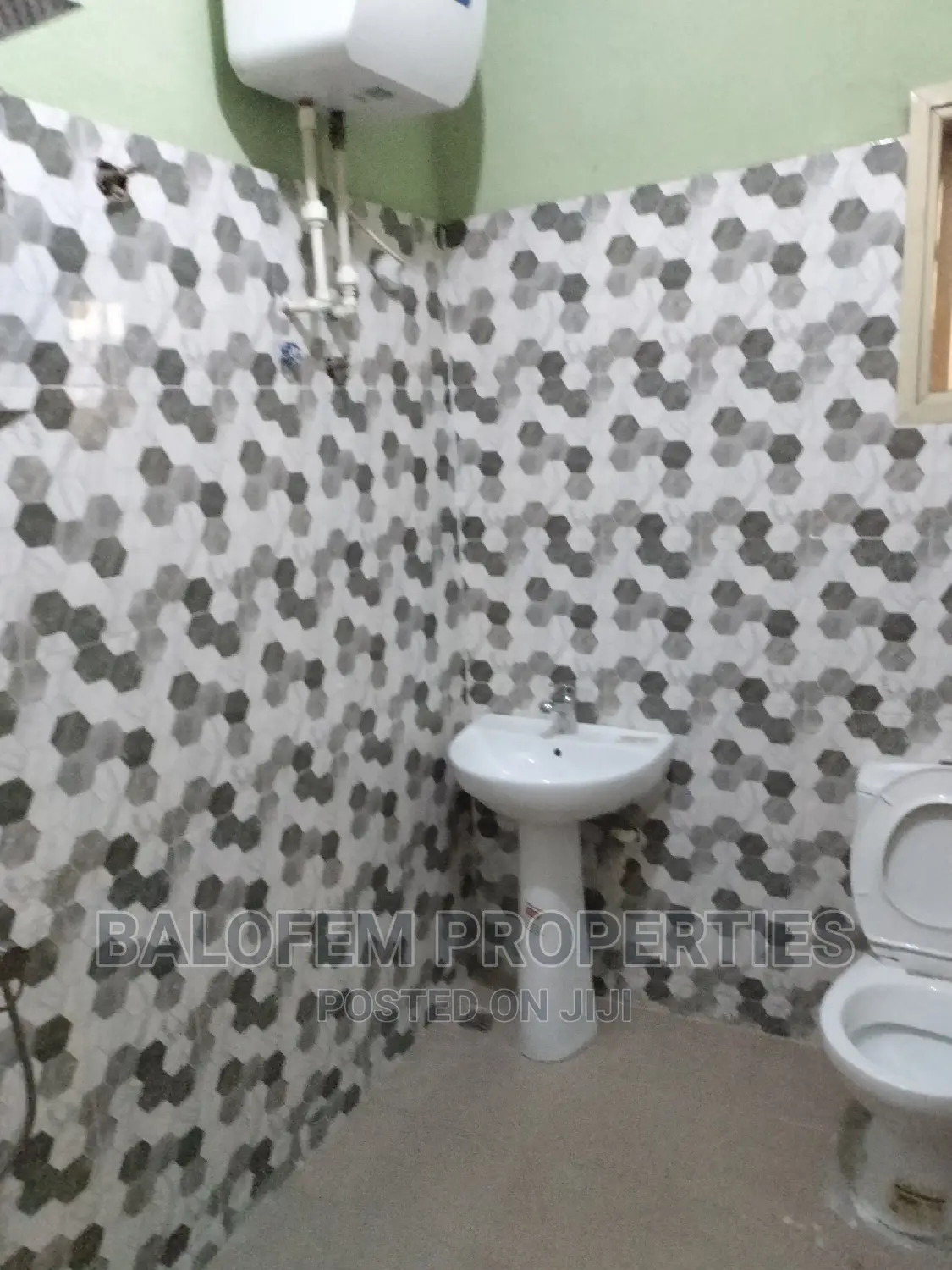 Furnished 3bdrm Apartment in Balofem Properties &, Abeokuta South in Abeokuta South