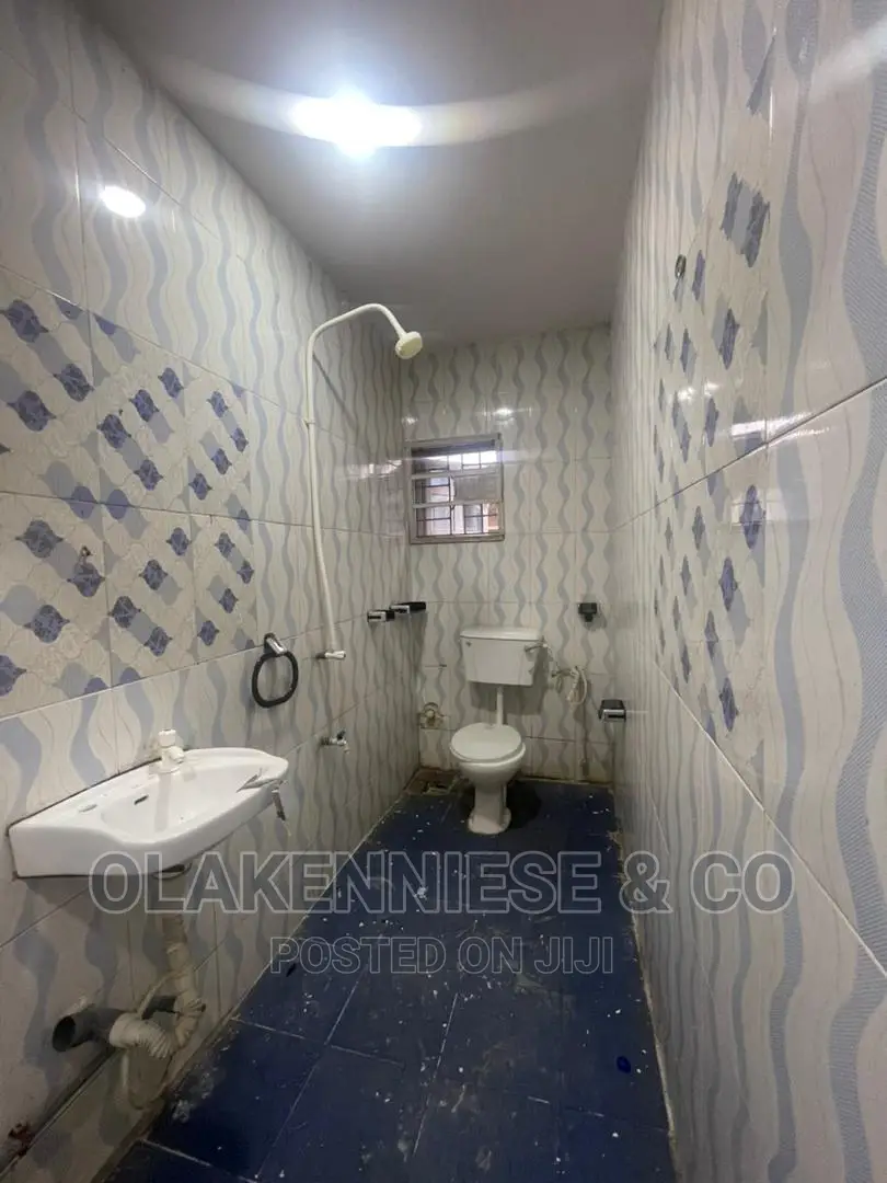 3bdrm Block of Flats in Bodethomas for rent in Bode Thomas