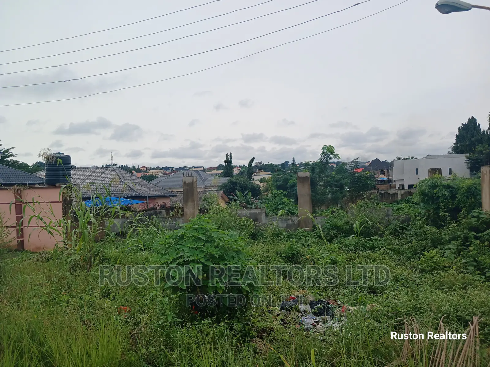 Land Measuring About 3200sm in Alalubosa