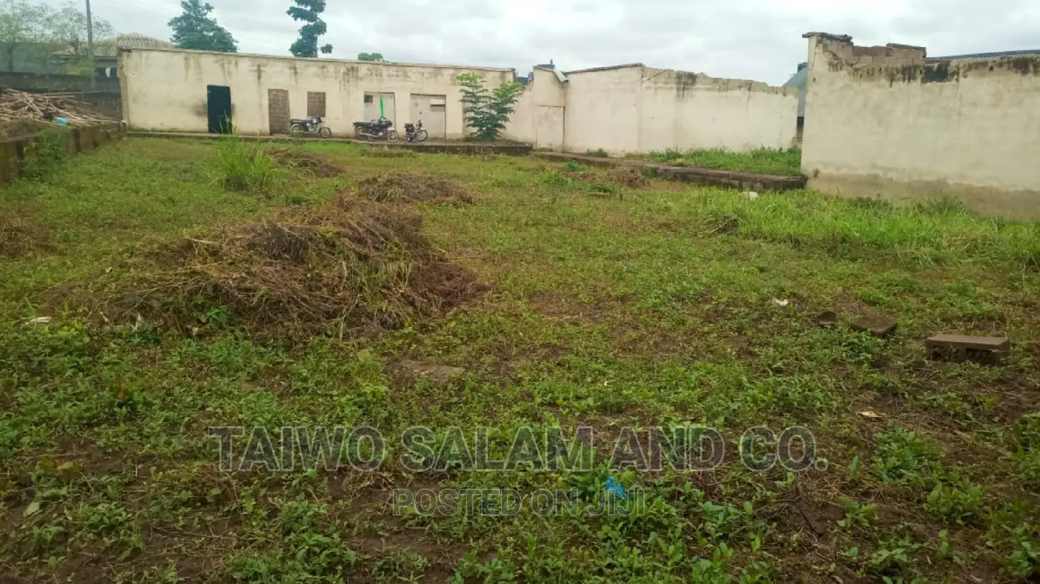 4 Plots of Land With Cofo in Ologuneru