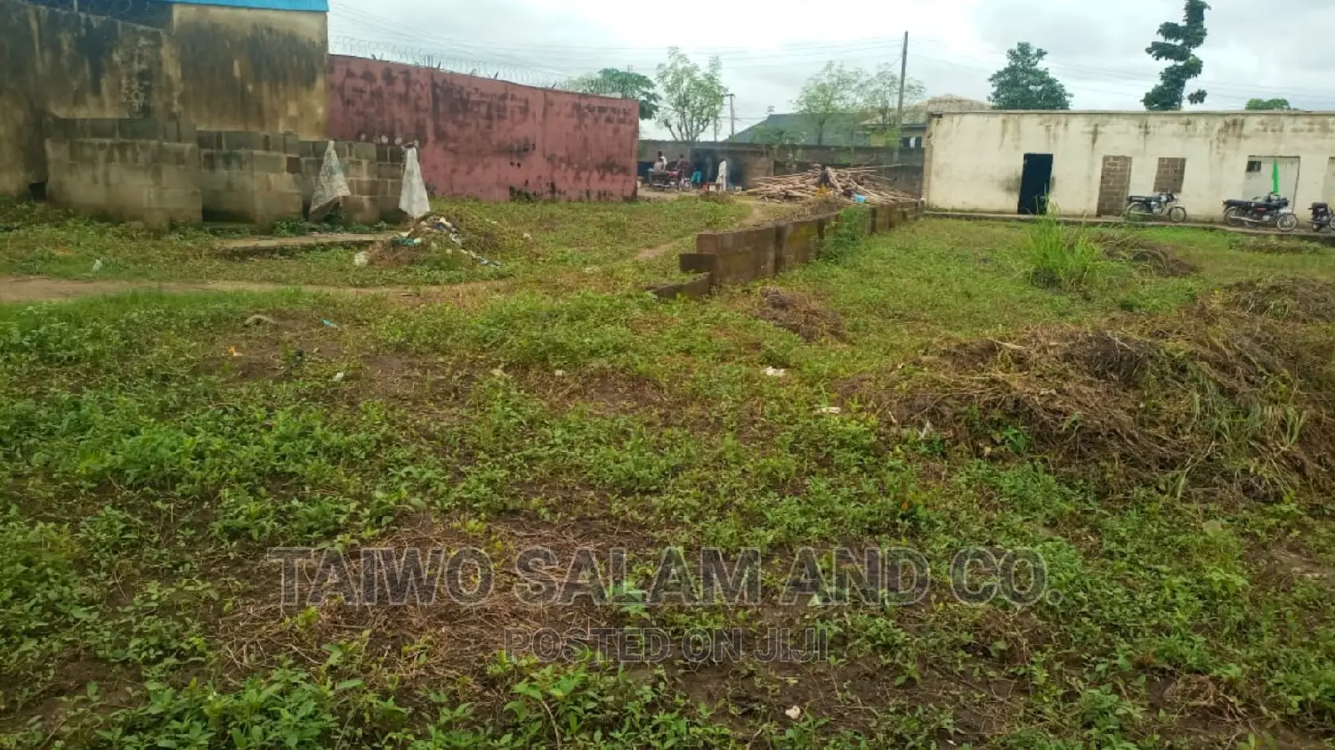 4 Plots of Land With Cofo in Ologuneru