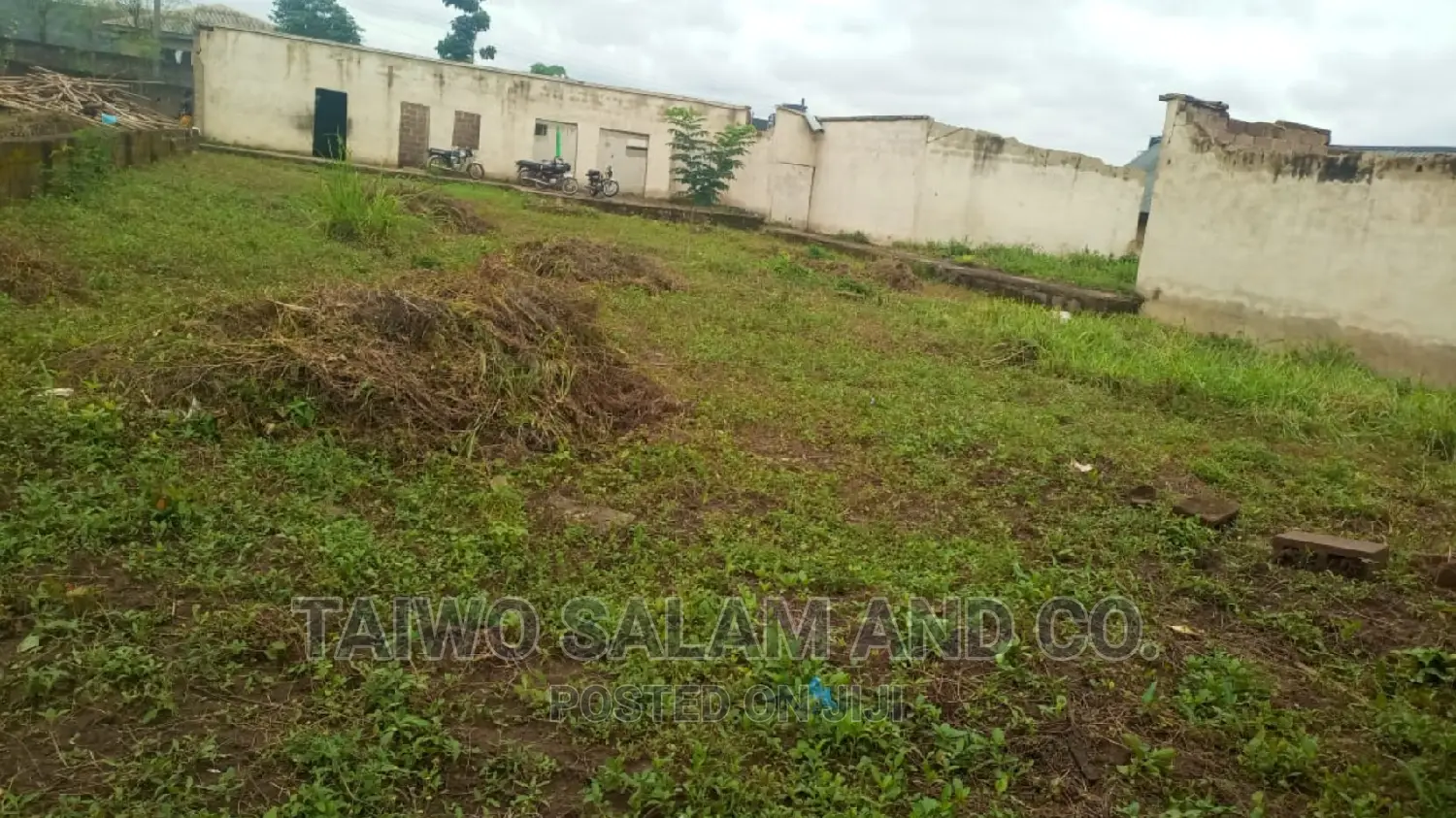 4 Plots of Land With Cofo in Ologuneru