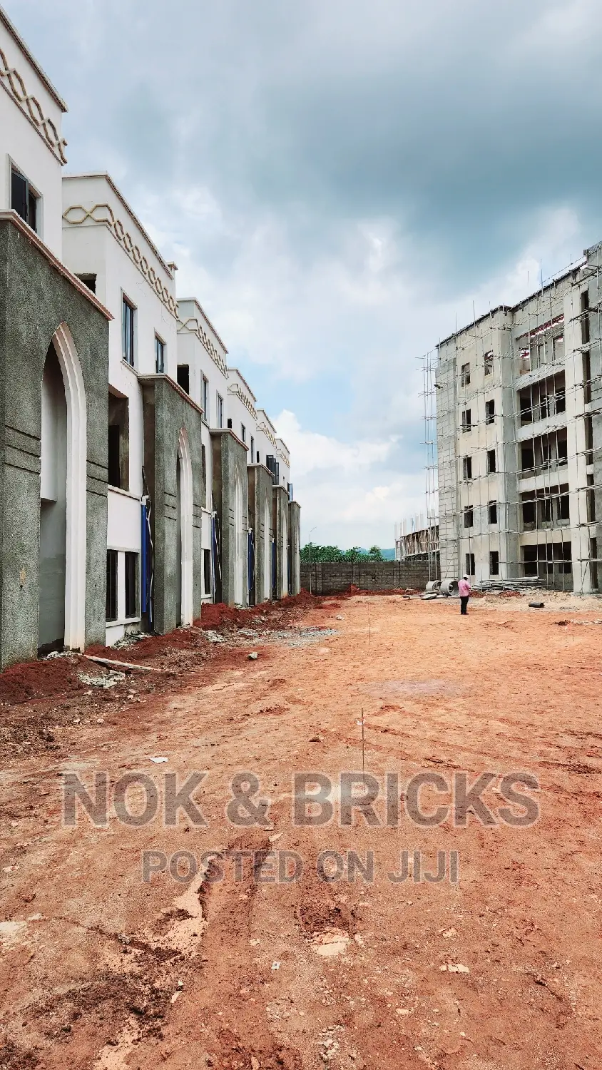 4bdrm Duplex in Morden Shelter, Jahi for sale in Jahi