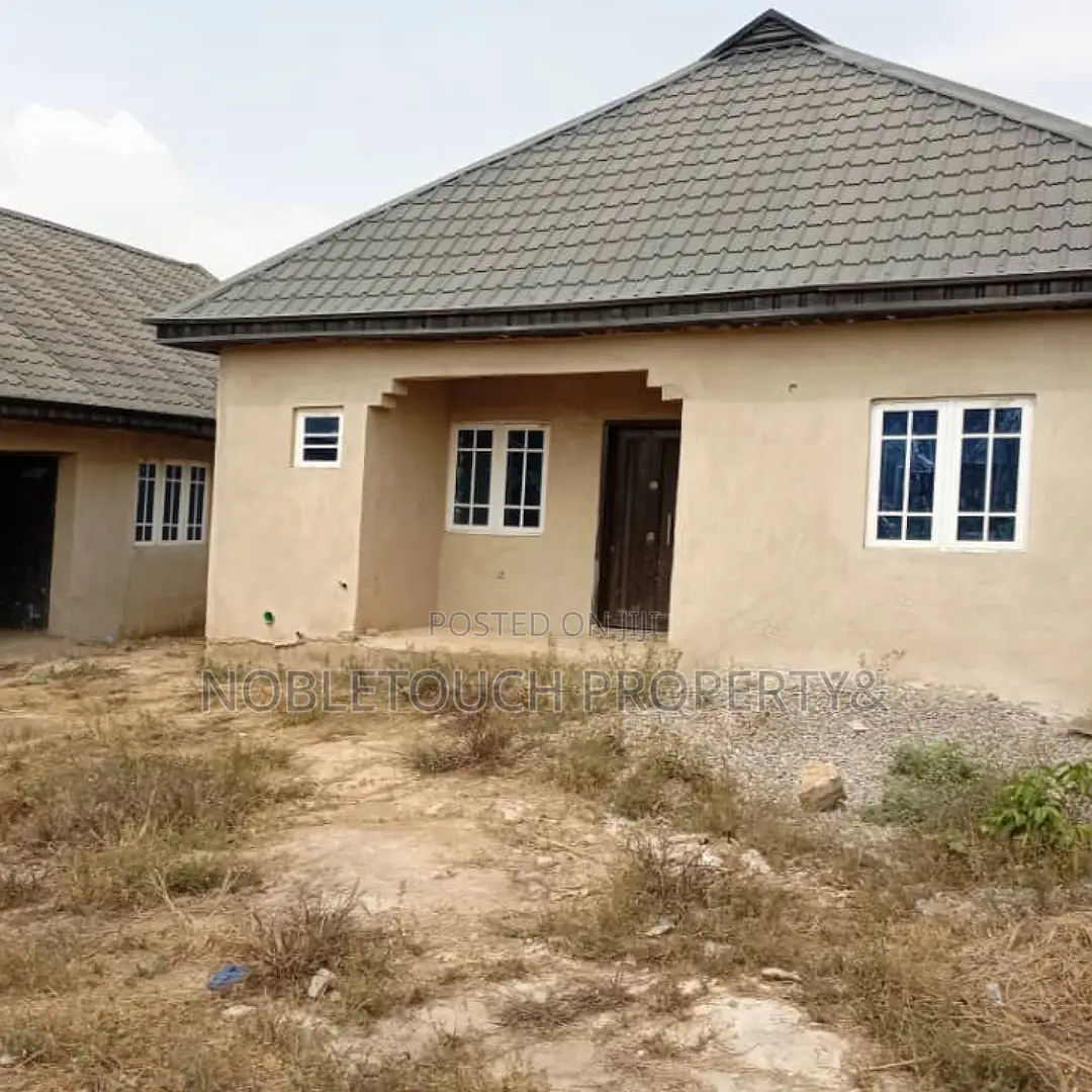 2bdrm Bungalow in Ofada Ogun State, Sagamu for sale in Sagamu