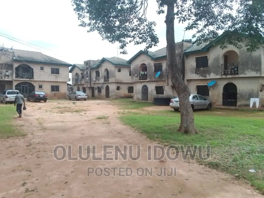 Furnished 2bdrm Block of Flats in Alimosho for sale in Alimosho