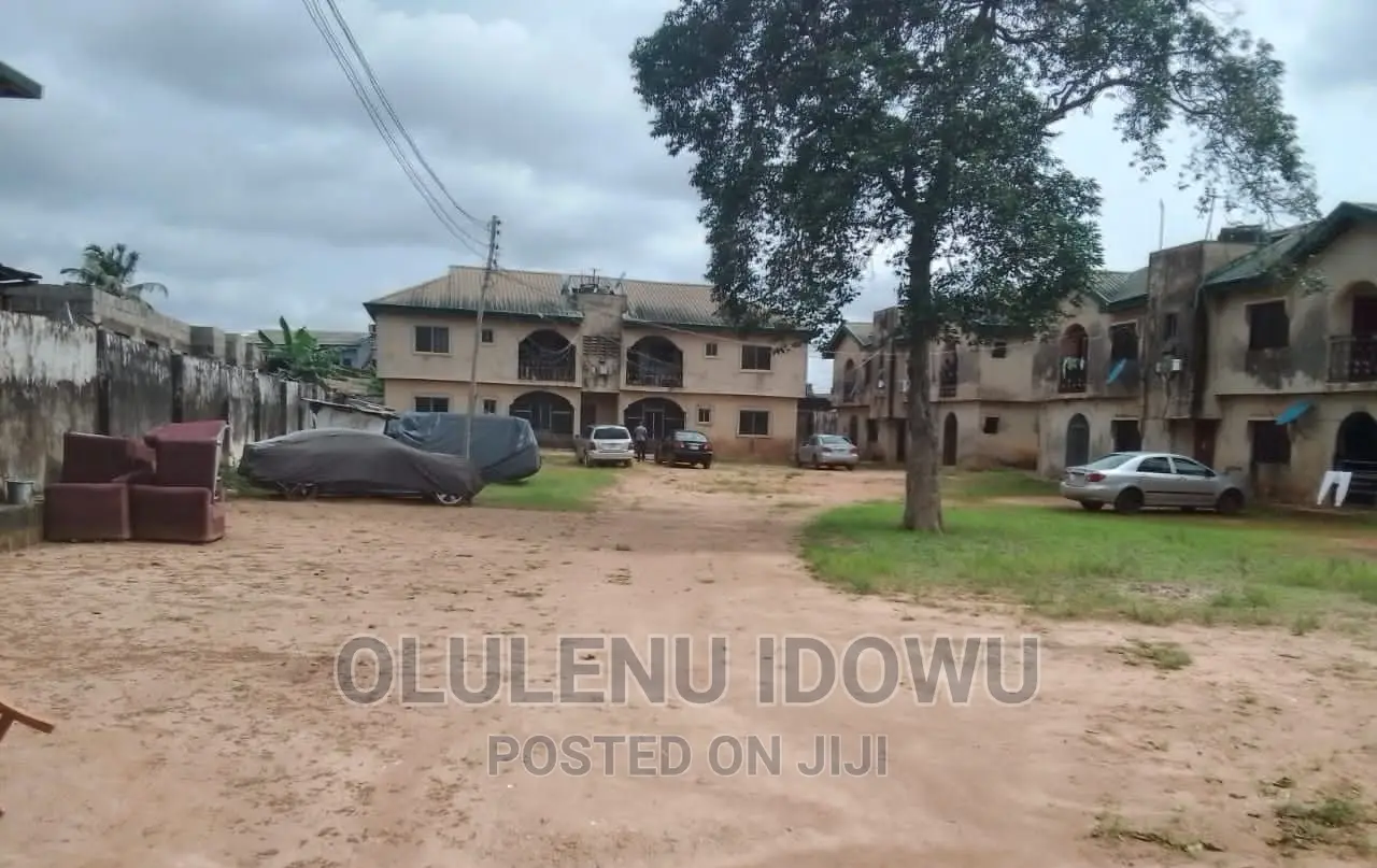 Furnished 2bdrm Block of Flats in Alimosho for sale in Alimosho