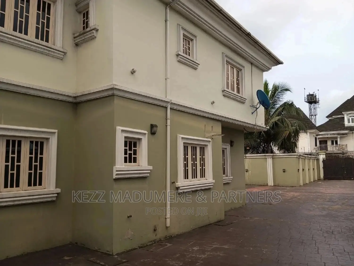5bdrm Duplex in Farm Road, Eliozu, Port-Harcourt for sale in Port-Harcourt