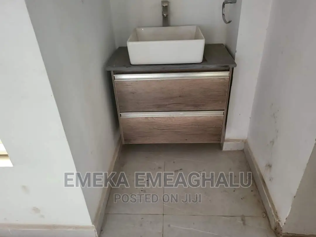 7bdrm Duplex in Centenary City, Enugu for sale in Enugu