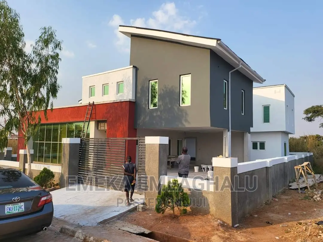 7bdrm Duplex in Centenary City, Enugu for sale in Enugu