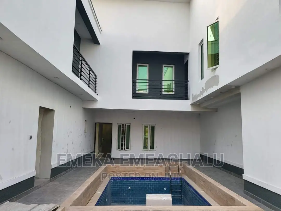 7bdrm Duplex in Centenary City, Enugu for sale in Enugu