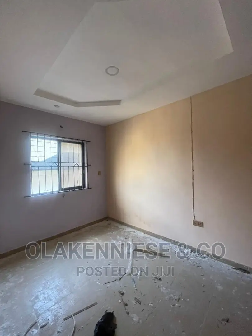 3bdrm Block of Flats in Shaki Crescent, Aguda / Surulere for rent in Aguda / Surulere