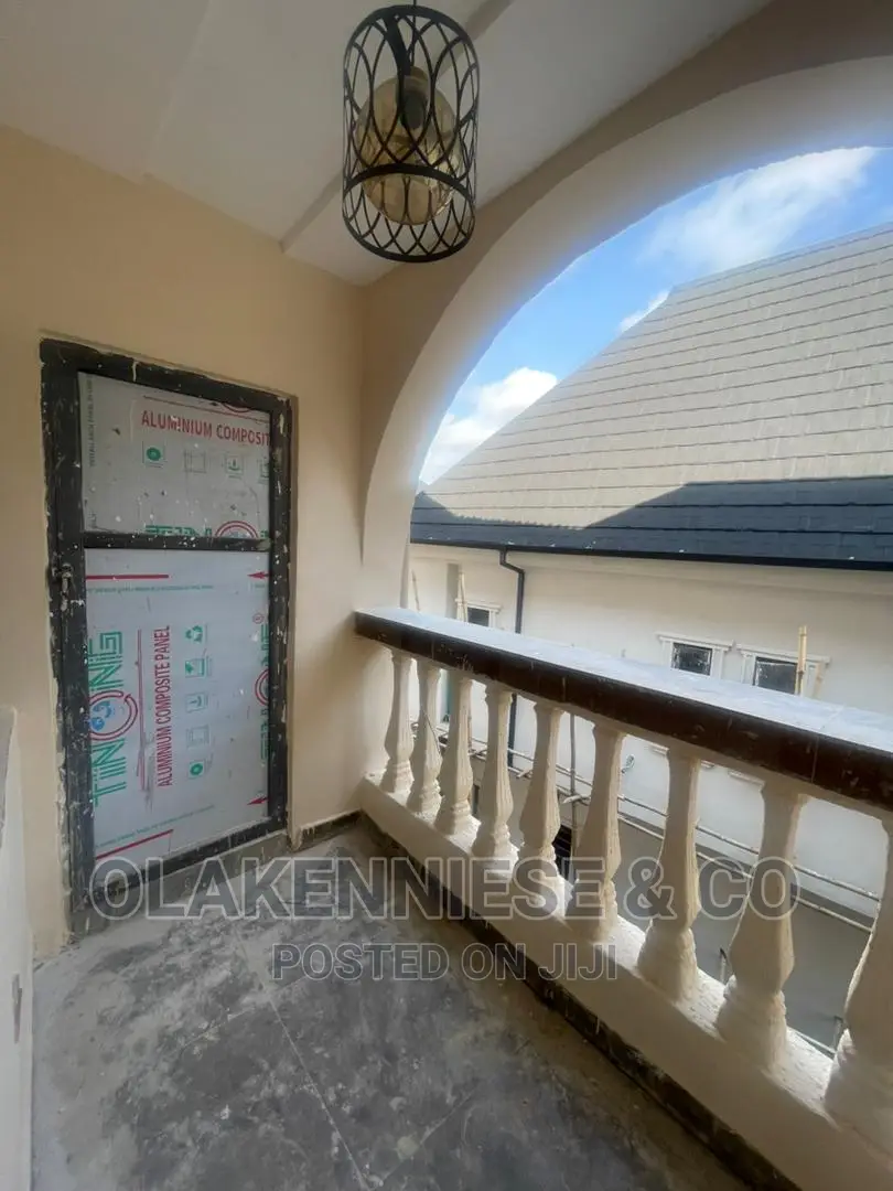 3bdrm Block of Flats in Shaki Crescent, Aguda / Surulere for rent in Aguda / Surulere
