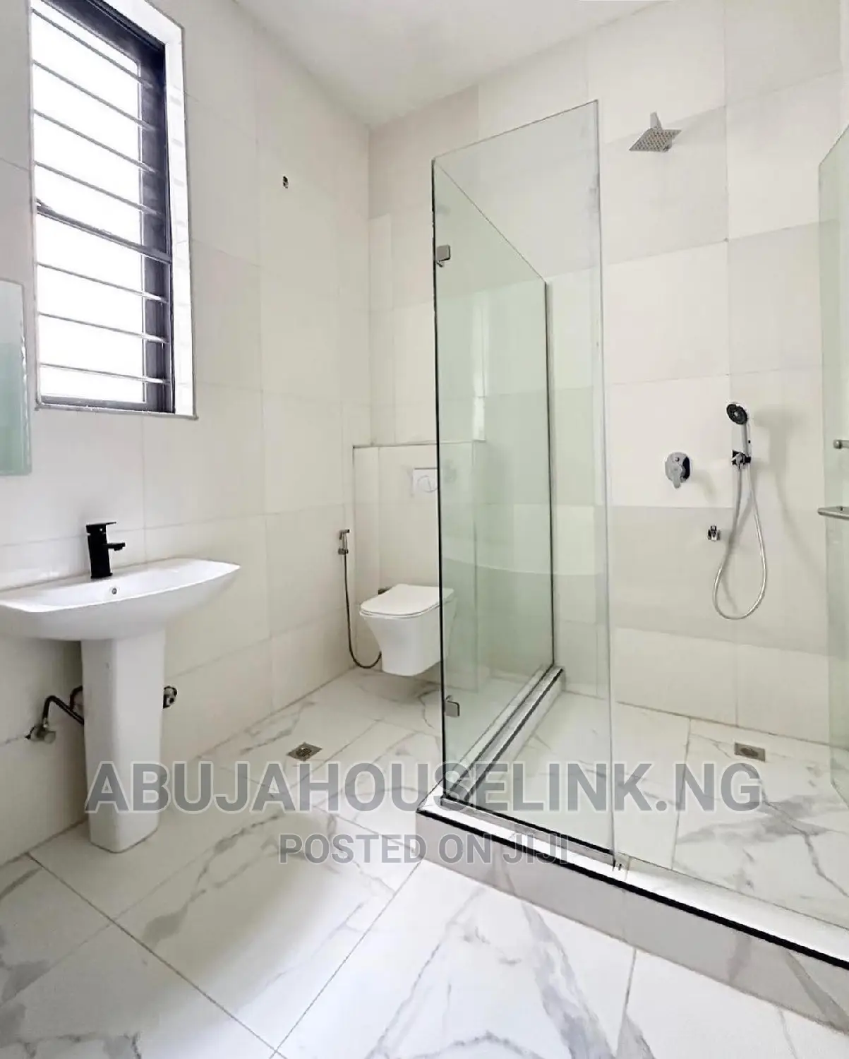 4bdrm Townhouse Terrace in Asokoro Main for Sale in Asokoro