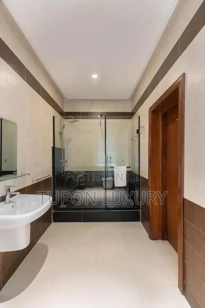 3bedroom With Snooker in Lekki Phase1 in Lekki Phase 1